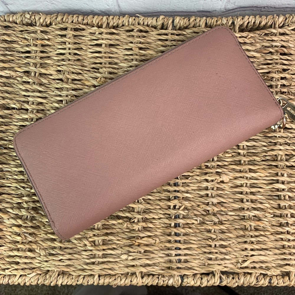 MICHAEL Michael Kors Rose Wallet - Picture 2 of 5